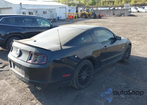 2014 Ford Mustang Gt Premium z USA, uszkodzony, nr VIN 1ZVBP8CF7E5328235